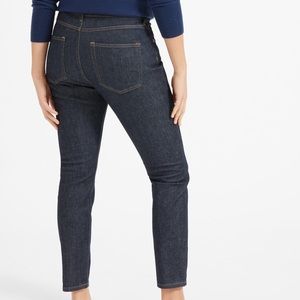 EVERLANE | The Mid-Rise Skinny Jean in Dark Indigo